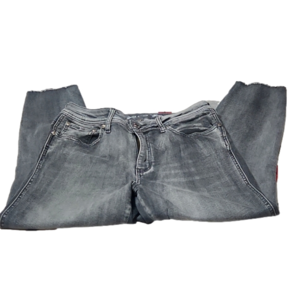 Seven7 distressed faded cropped jeans sz. 10